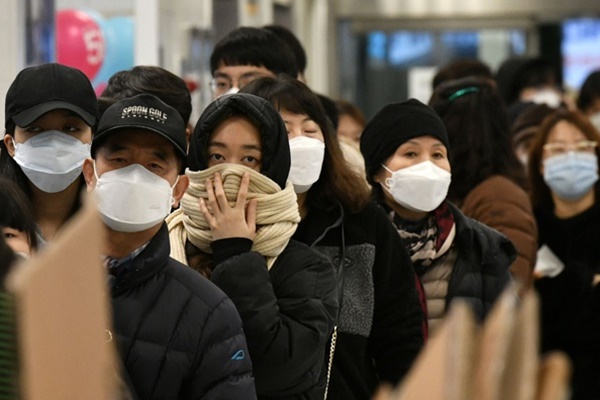 Hàn Quốc có thêm 84 ca nhiễm virus corona, tổng số 977-1