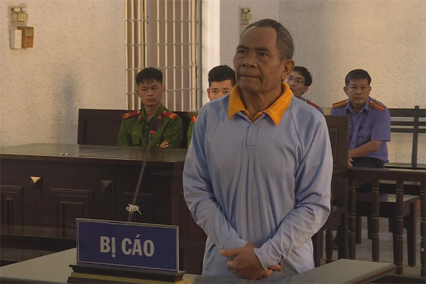 [Nóng] Chìm thuyền chở 10 người ở Quảng Nam, 6 người mất tích-2