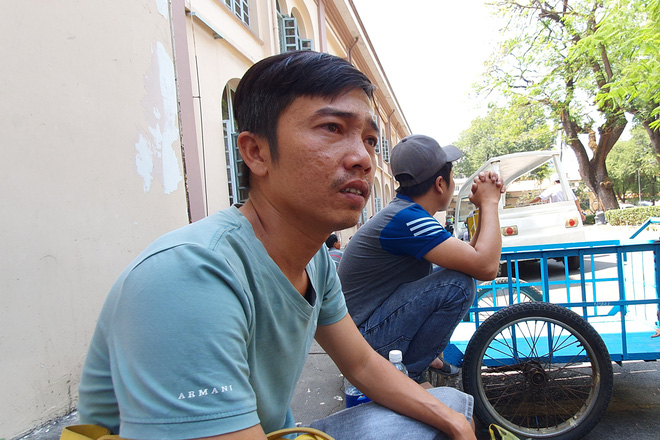 Vụ bé trai 6 tuổi bị dì ruột thiêu sống vì món nợ 3 triệu đồng: Thằng bé không chịu ăn uống, cứ hỏi ba ơi mẹ đâu rồi-5