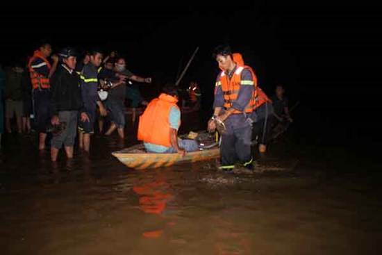 Vụ lật ghe thương tâm ở Quảng Nam: Đã tìm thấy 5 thi thể nạn nhân, còn 1 người mất tích