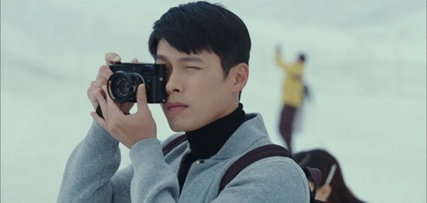 Bóc giá máy ảnh của đại úy Ri (Crash Landing on You): Nghe là hết hồn, đúng chuẩn thiếu gia nhà Cục trưởng!-1