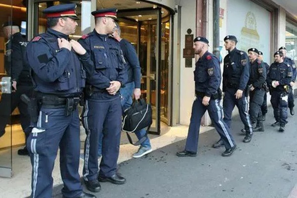 Có gì trong suất cơm ở bệnh viện dã chiến Hỏa Thần Sơn tại Vũ Hán-1