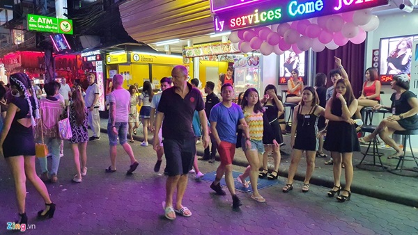 Tụ điểm ăn chơi bậc nhất Pattaya lúc 0h-5