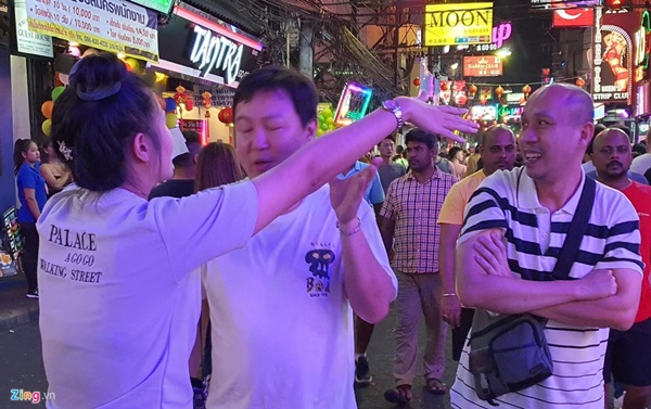 Tụ điểm ăn chơi bậc nhất Pattaya lúc 0h-14