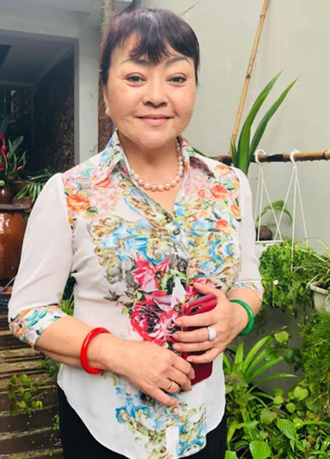 Cuộc sống giàu có của danh ca Hương Lan cùng người chồng thứ hai-11