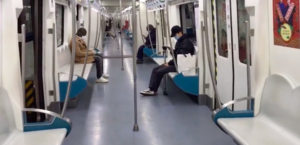 Một tháng sau Tết Nguyên Đán, cảnh hoang lạnh vẫn bao trùm Bắc Kinh-5