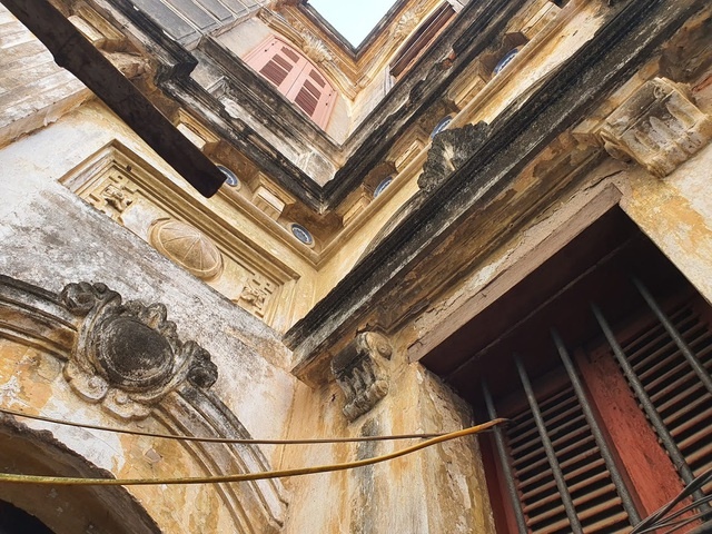 Căn biệt thự Pháp cổ 100 tuổi của đại gia làng miến nức tiếng Hà Nội xưa-10