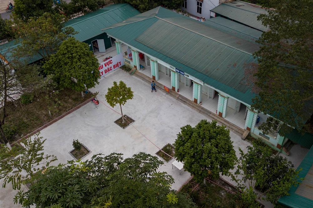 22 ngày chưa trở về nhà, cuộc gọi nhòe nước mắt ở nơi tâm dịch-17