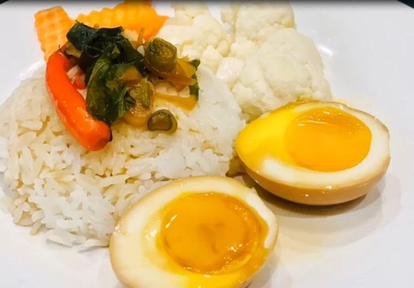 Nam MC khéo tay nhất nhì showbiz làm món trứng hấp dẫn vạn người mê-8