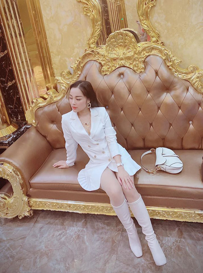 Cuộc sống của Vàng Anh Minh Hương giờ ra sao?-13