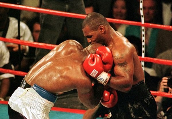 Mike Tyson: Huyền thoại sa cơ, ăn chơi trác táng và cú sốc mất con gái đau đớn-6