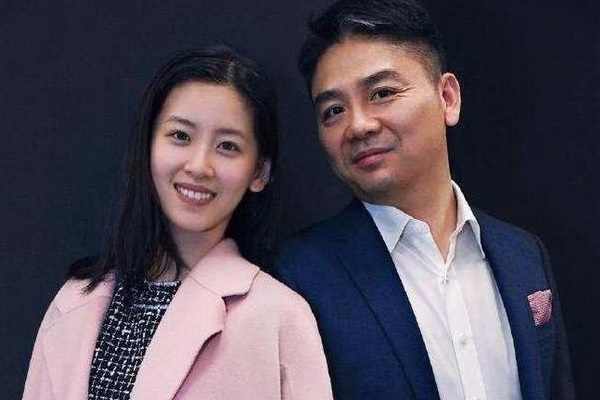 Cảnh sát triệt phá thêm chatroom dâm dục quy mô khủng: 20.000 user, kẻ cầm đầu mới 16 tuổi, cựu thành viên Phòng chat thứ N-4