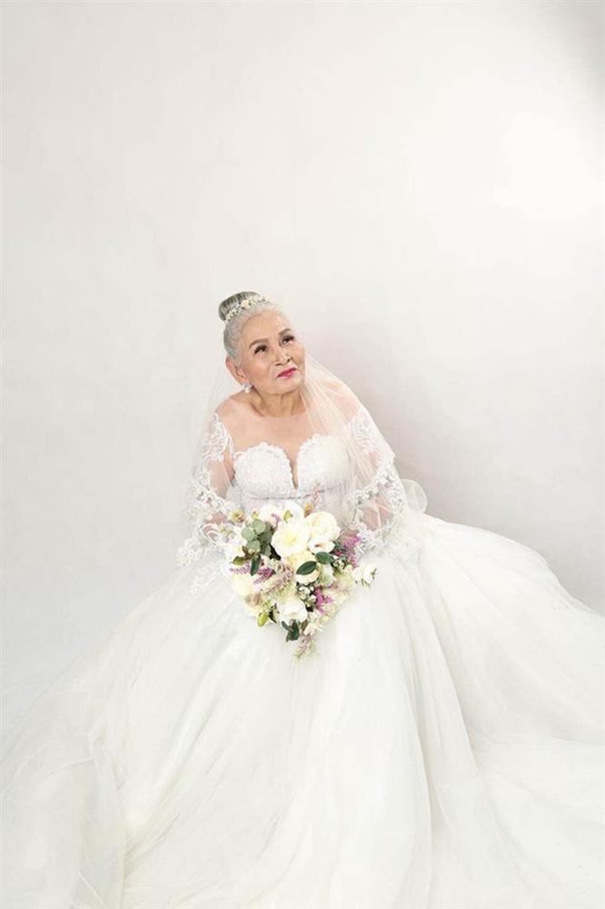 Bộ ảnh cưới đặc biệt của hai cụ già U80 khiến dân mạng nhiệt tình thả tim-3