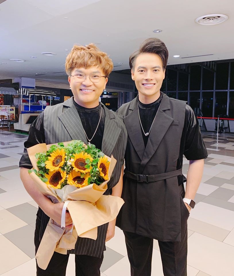 Choáng trước biệt thự như cung điện của MC giàu nhất VN” cùng tình tin đồn kém 17 tuổi-9