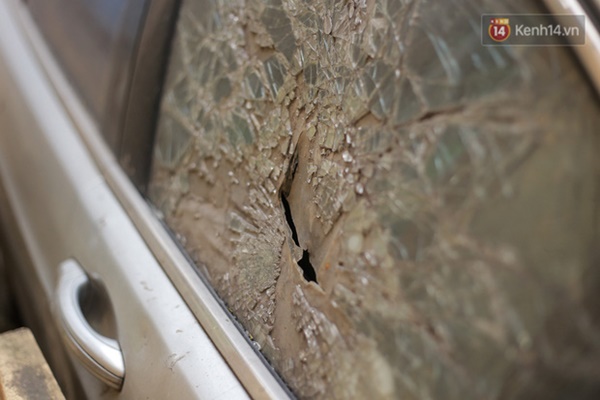 Siêu xe Bentley 20 tỷ nằm xếp xó” trên vỉa hè Hà Nội, hơn 5 năm qua không ai biết chủ nhân ở đâu-4