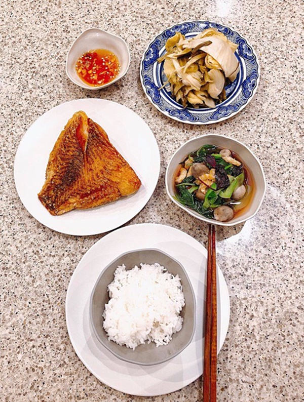 Cần gì cao sang, mâm cơm quê cũng làm nàng dâu triệu đô Tăng Thanh Hà thoả lòng-8