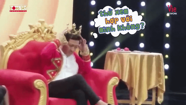 Clip: Đáng yêu như Trường Giang, đang buồn hiu chờ quay hình bỗng tươi tỉnh hẳn khi gọi điện cho vợ con-3