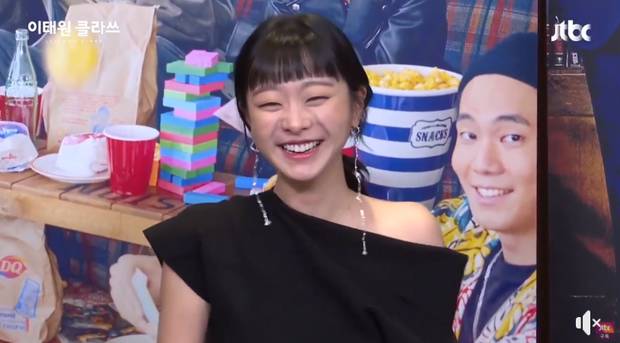 Park Seo Joon diện đồ tông xuyệt tông cực đáng yêu với Kim Da Mi ở họp báo Tầng Lớp Itaewon-2