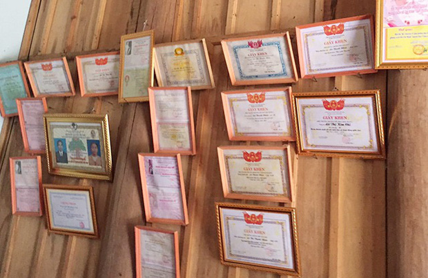 Sự thật về lá thư của học sinh lớp 5 đang gây bão mạng Con mong mẹ hiểu, mẹ còn đứa con gái đang sống cùng bà nội-5