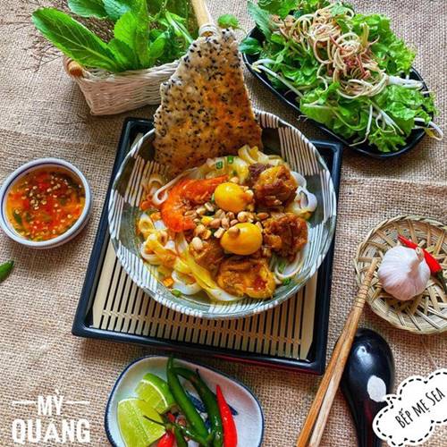Cuối tuần học mẹ đảm làm mì Quảng ngon ngất ngây, cả nhà ăn khen không ngớt lời-2