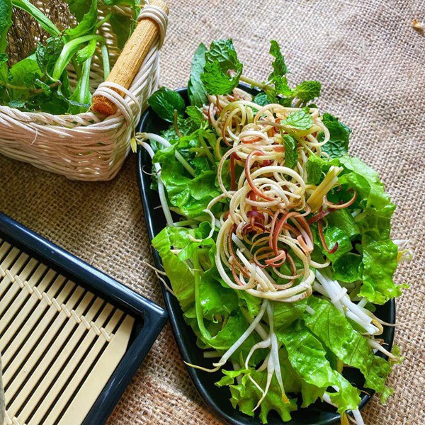 Cuối tuần học mẹ đảm làm mì Quảng ngon ngất ngây, cả nhà ăn khen không ngớt lời-9