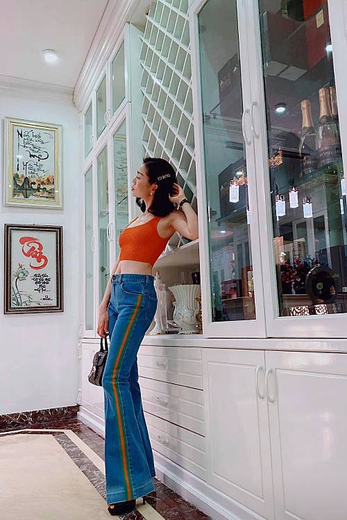 Cận cảnh biệt thự cổ điển sang trọng của Lệ Quyên-8