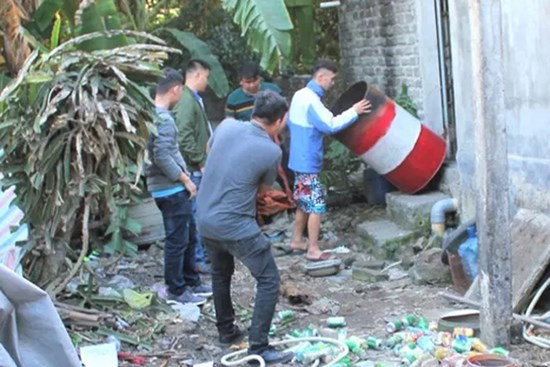 Vụ sát hại chủ nợ, đốt xác trong thùng phuy: Hé lộ hành trình chạy trốn trong đêm