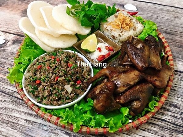 Lười rửa bát, mẹ Hà Nội lấy luôn mẹt đựng thức ăn, thành quả khiến ai cũng xuýt xoa-2