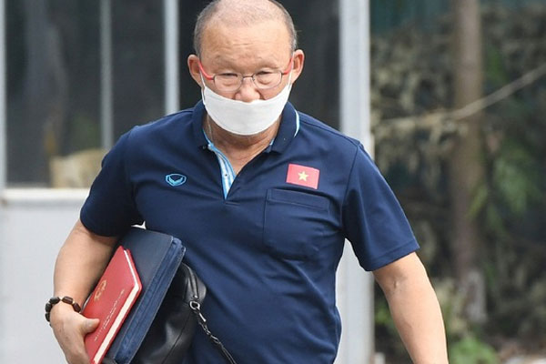 Hàng thủ đội tuyển Việt Nam chưa bao giờ toang nặng đến thế: Người chấn thương, kẻ bị đày trên ghế dự bị-4