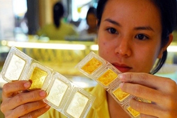 Giá vàng hôm nay 1/3: Tuần giảm giá mạnh nhất 4 năm qua-3