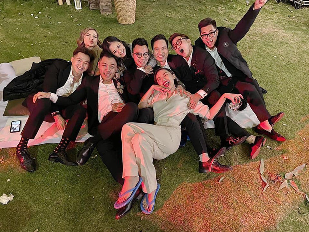 Loạt ảnh cực hiếm trong đám cưới Tóc Tiên - Hoàng Touliver cuối cùng cũng được hé lộ: Mọi khoảnh khắc hạnh phúc nhất đều có đủ!-8