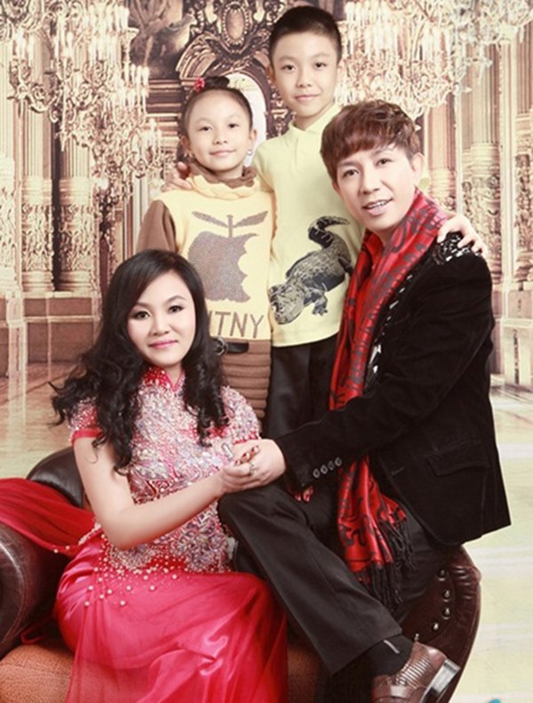 Sau vụ Long Nhật kể bị bắt ở động mại dâm nam, vợ anh uất nghẹn: Con có cha mà trở thành con hoang-4