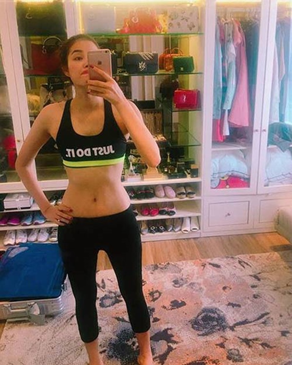 Sắm túi hiệu mỏi tay nhưng Phạm Hương yêu thích đúng một đôi bông tai-1