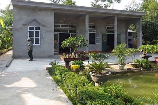 Vợ chồng tôi kiếm tiền tỷ nhờ mua nhà cạnh nghĩa trang