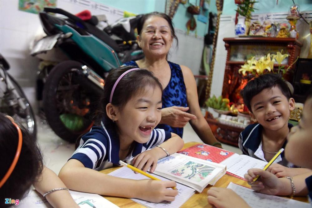 Cha mẹ thành phố nuôi con ra sao với mức giảm trừ 3,6 triệu đồng/tháng-2