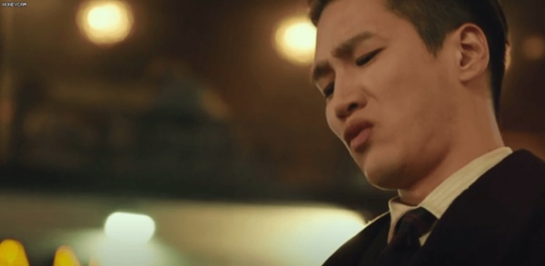 Itaewon Class: Da Mi bị hành hung giữa phố, Park Seo Joon hóa anh hùng hạ gục quý tử nhà Jangga-3