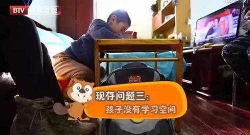 Ngỡ ngàng màn biến hóa nhà cổ 130 năm, chỉ 19 mét vuông cho 5 người ở-3