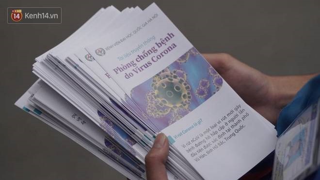 Sinh viên nô nức trở lại trường sau kỳ nghỉ Tết dài nhất lịch sử: Được đi học rồi vui quá, ở nhà chán lắm!-2