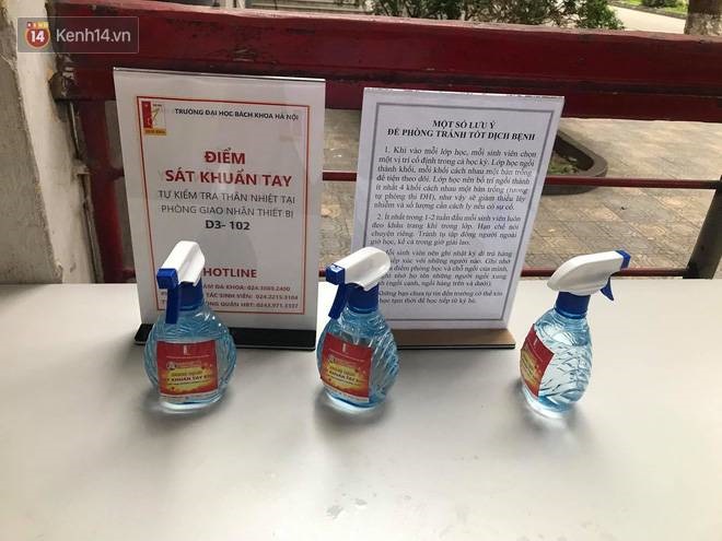 Sinh viên nô nức trở lại trường sau kỳ nghỉ Tết dài nhất lịch sử: Được đi học rồi vui quá, ở nhà chán lắm!-6