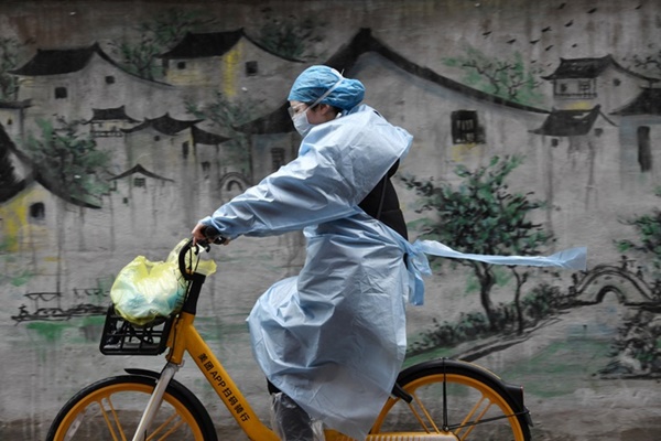 TQ thêm 42 người chết vì virus, tổng số ca tử vong toàn cầu vượt 3.000-1