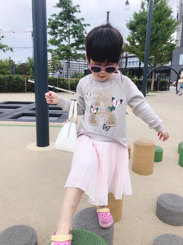 Cách dạy con đáng nể của Á hậu Diễm Trang: Con gái mới 3 tuổi đã thích làm việc nhà, còn nấu ăn cực khéo!-9