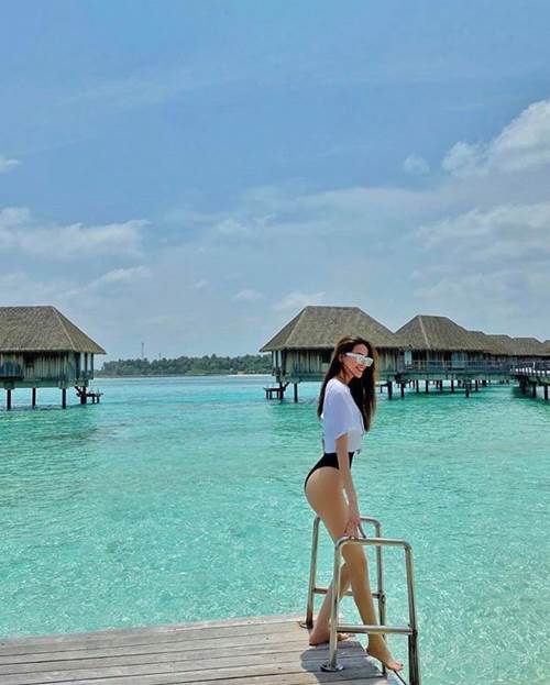 Hồ Ngọc Hà thả dáng với bikini, fans thích thú vì quá gợi cảm-1