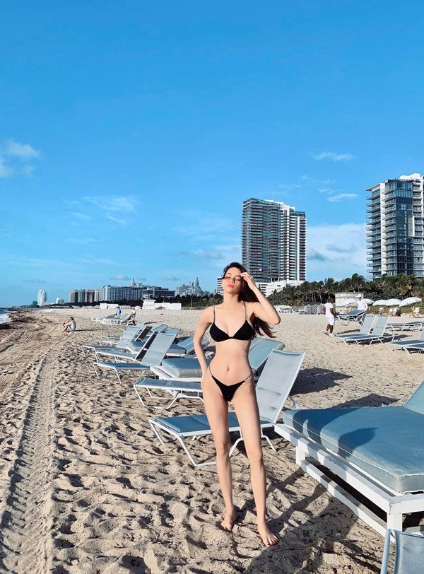 Hồ Ngọc Hà thả dáng với bikini, fans thích thú vì quá gợi cảm-10