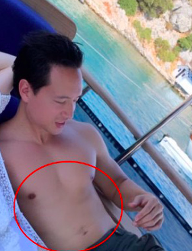 Tự tin cởi áo khoe body cực phẩm nhưng Kim Lý lại bị soi photoshop đến mức dị dạng khó hiểu-2