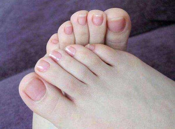 Người sống thọ thường có chung 3 dấu hiệu nhỏ này trên bàn chân: Hãy kiểm tra xem mình có đủ hay không!-4