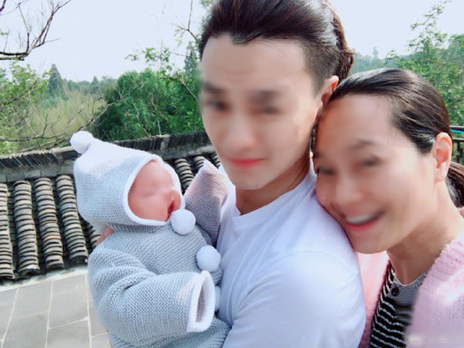 Vợ đòi nghỉ việc để ở nhà chăm con, chồng ép phải đi làm, biết được lý lẽ sau cùng ai cũng khẳng định: Cô vợ thật có phúc”-1