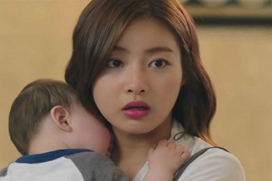 Vợ đòi nghỉ việc để ở nhà chăm con, chồng ép phải đi làm, biết được lý lẽ sau cùng ai cũng khẳng định: “Cô vợ thật có phúc”