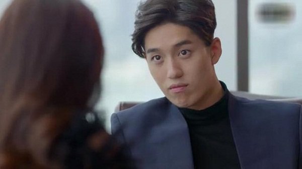 Chồng bị tai biến, mẹ chồng đến viện cười nhạt nói một câu khiến tôi uất ức đến mức viết đơn ly hôn-1