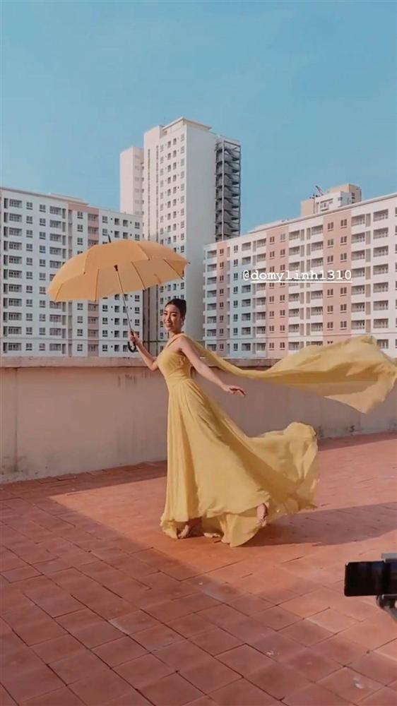 Nhờ set đồ có một không hai, Mỹ Linh khiến cộng đồng mạng phải phì cười-4