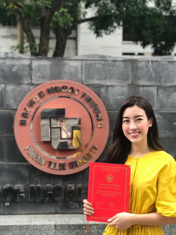 Nhờ set đồ có một không hai, Mỹ Linh khiến cộng đồng mạng phải phì cười-5